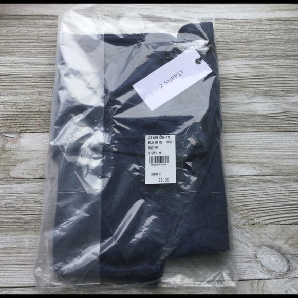 Z SUPPLY FITNESS Dk Blue Pocket Racer Burnout Tank - Picture 6 of 8